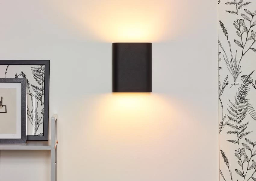 Lucide OVALIS - Lámpara de pared - 2xE14 - Negro - ambiente 1
